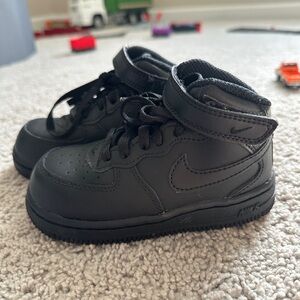 Nike Kids Black High-Top Air Force
